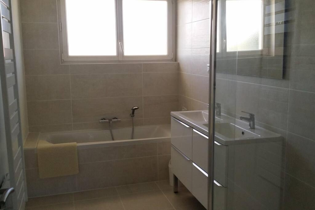 Logement Privee ลาเตสเตอ-เดอ-บูค ภายนอก รูปภาพ